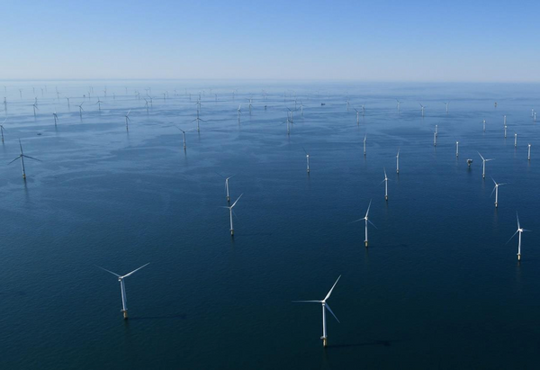 Krijgen Belgische windmolenparken op zee ook zonnepanelen?